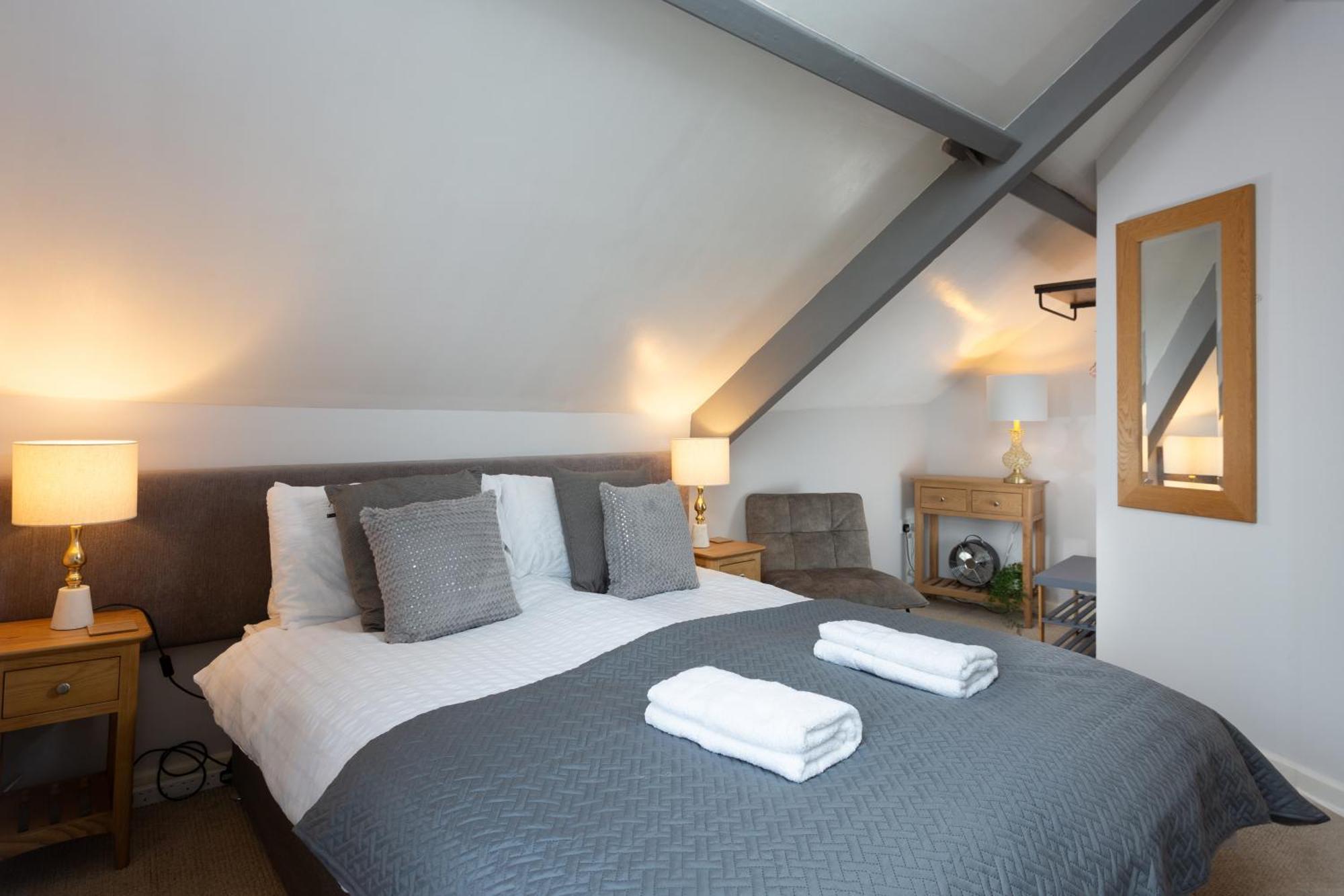 Bootham Court Grade II Duplex Apartment With Free Parking & Wi-Fi - Sleeps 2-6 People York Exterior photo